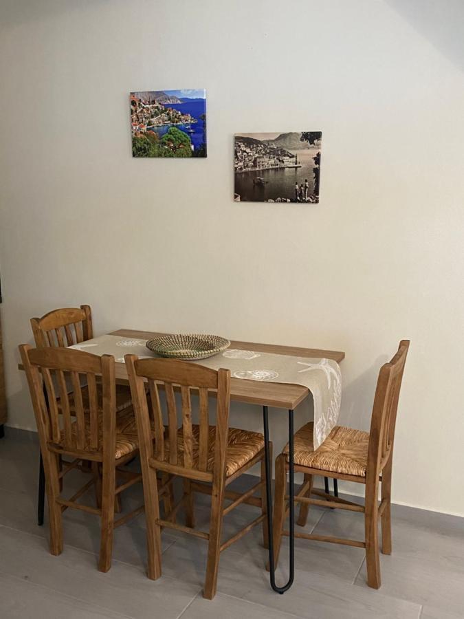 Aleminas Rooms Symi Exterior foto
